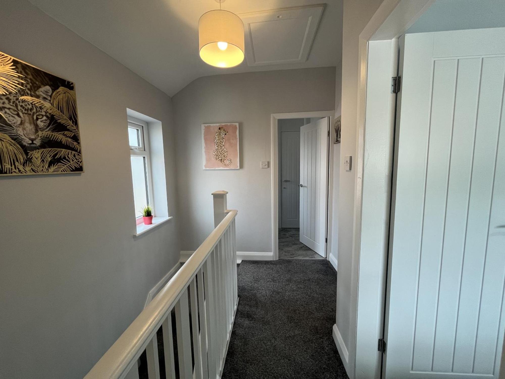Modern 3-Bed Stay-Away-Home Sleeps 6 Nr Manchester Exterior photo
