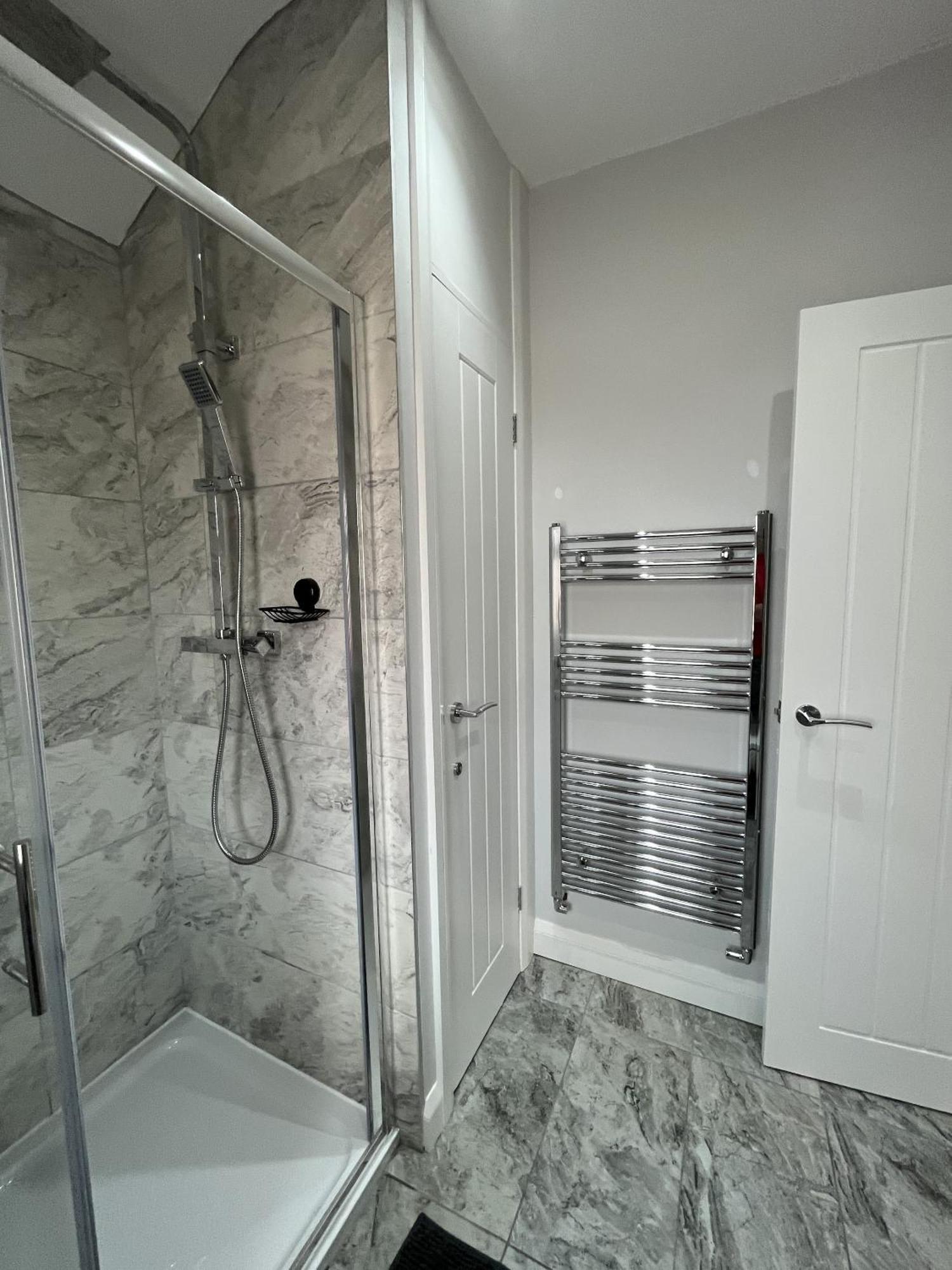 Modern 3-Bed Stay-Away-Home Sleeps 6 Nr Manchester Exterior photo