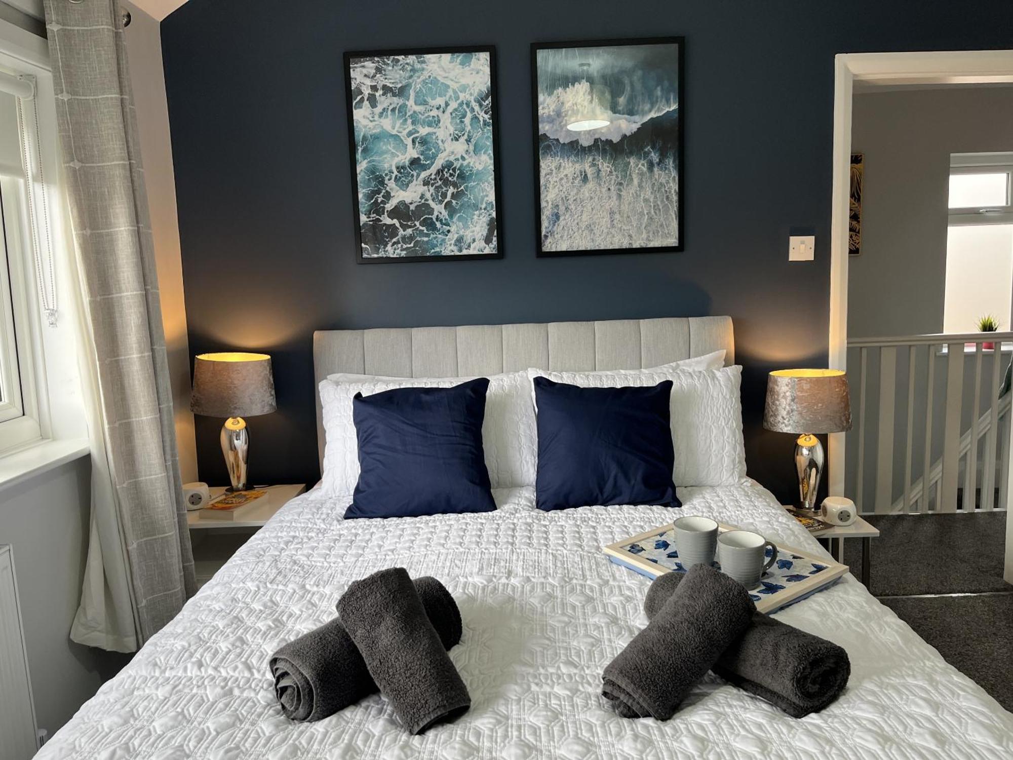 Modern 3-Bed Stay-Away-Home Sleeps 6 Nr Manchester Exterior photo